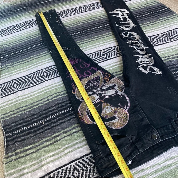GFTD Los Angeles black distressed skinny jeans with snake and graffiti design - Picture 6 of 7